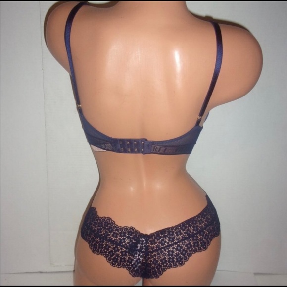 32D Victoria’s Secret bombshell(add 2 cup sizes Plunge Bra & panty lingerie set - Picture 3 of 3